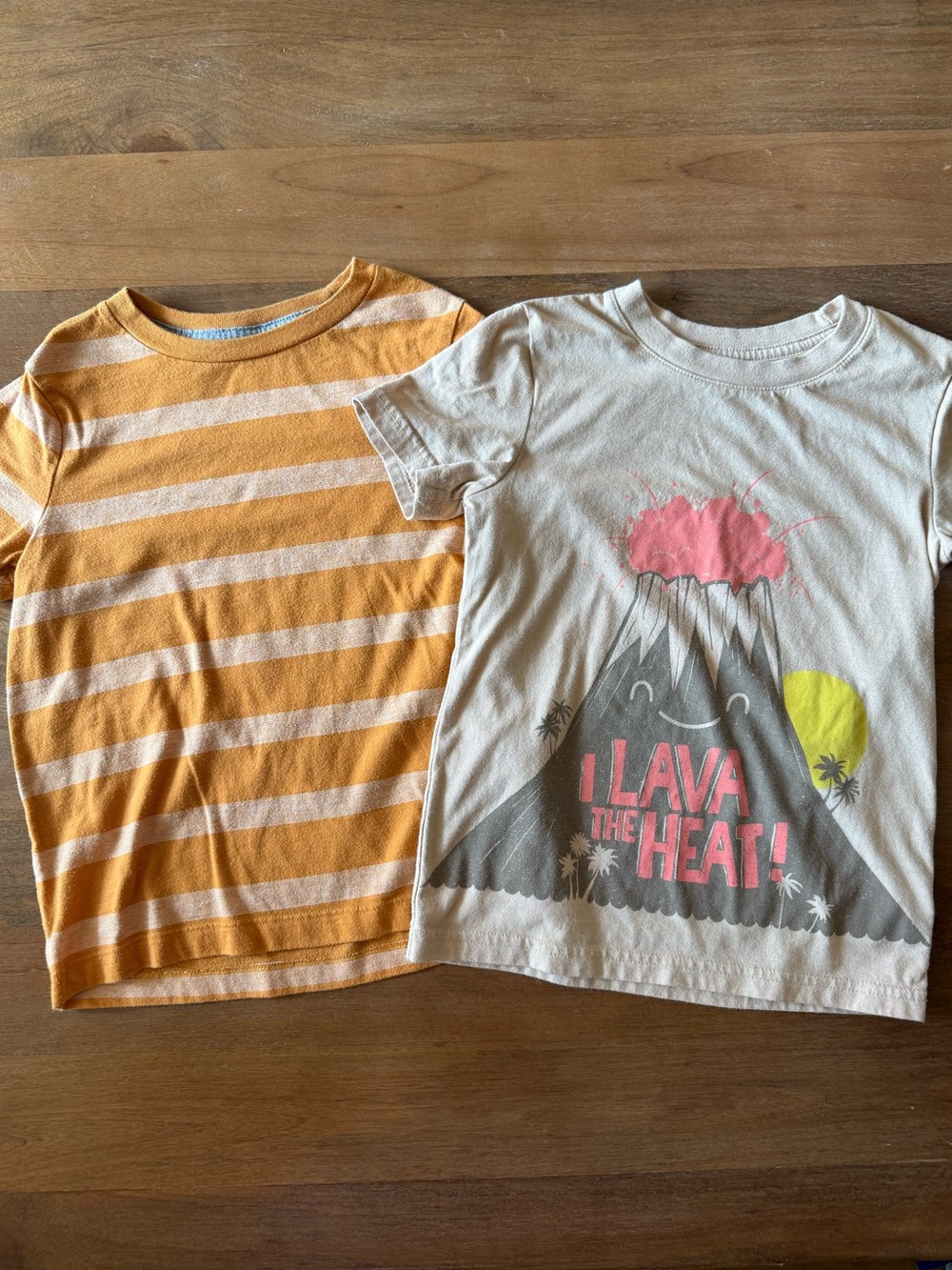 ⚡️3/$20 Kids Short Sleeve Tee Set - Striped & Cream Volcano Print 5T lot